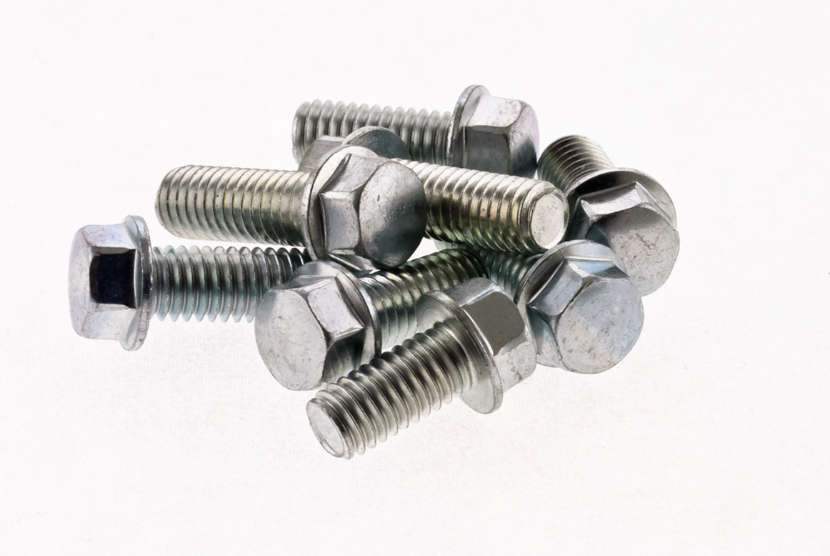 thumbnail interactive-video image 1 of Suzuki RM250 Top End Engine Bolt Kit - Zinc Plated Complete Set 1 of 3